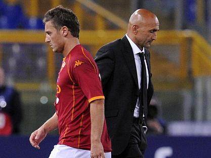 1683489903136078713.jpg totti_spalletti.jpg